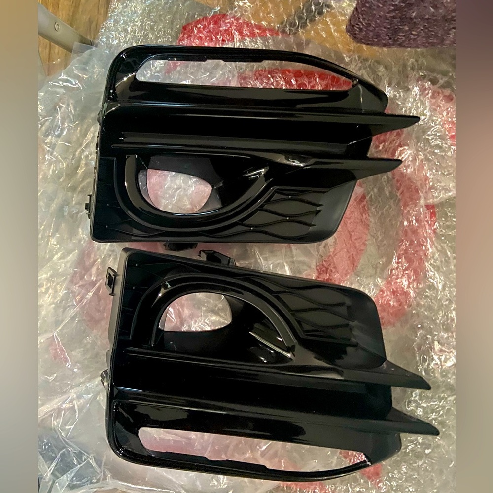 Fog light shroud